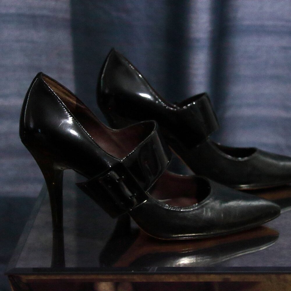 Modern Vintage Black Matte and Patent Leather Pointy Toe Mary Jane Pumps 8.5 - Picture 4 of 4